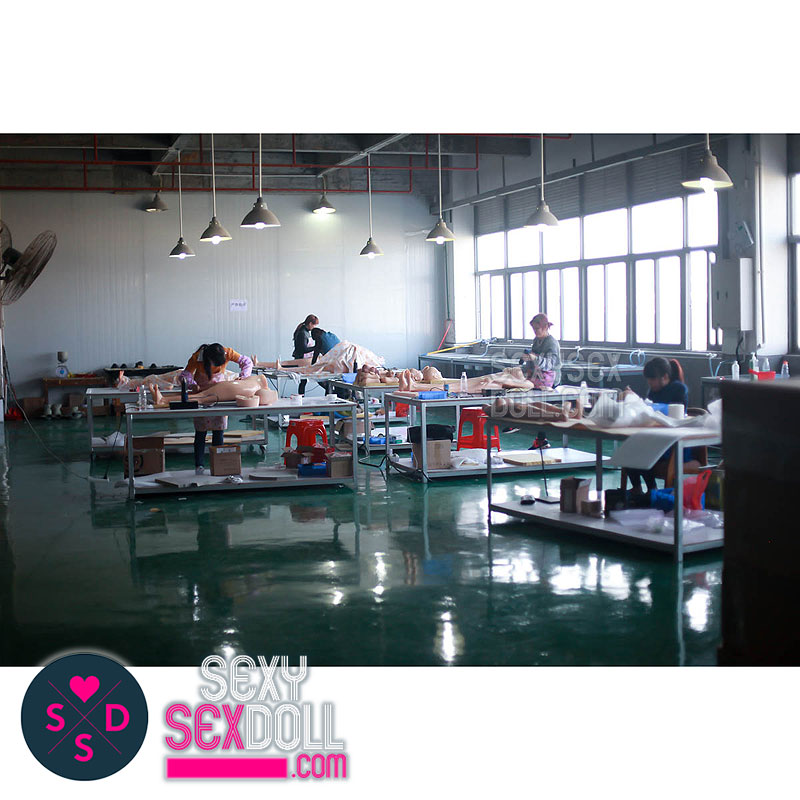 sex doll factory-Doll Refining Department